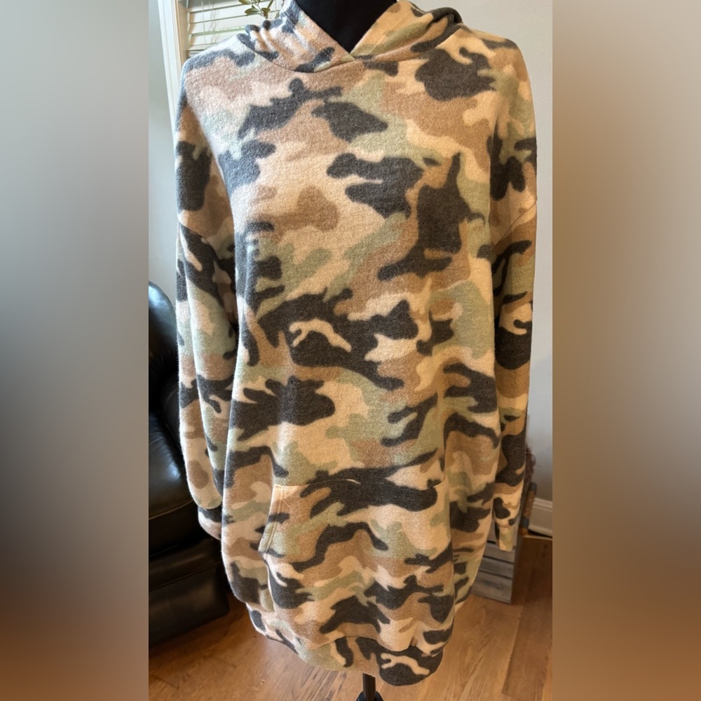 Lush women’s cozy knit camouflage pullover hooded tunic sweater top size M